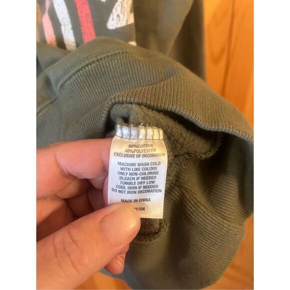 ￼True craft  long sleeve sweatshirt, size small ￼(1648) - Picture 4 of 5